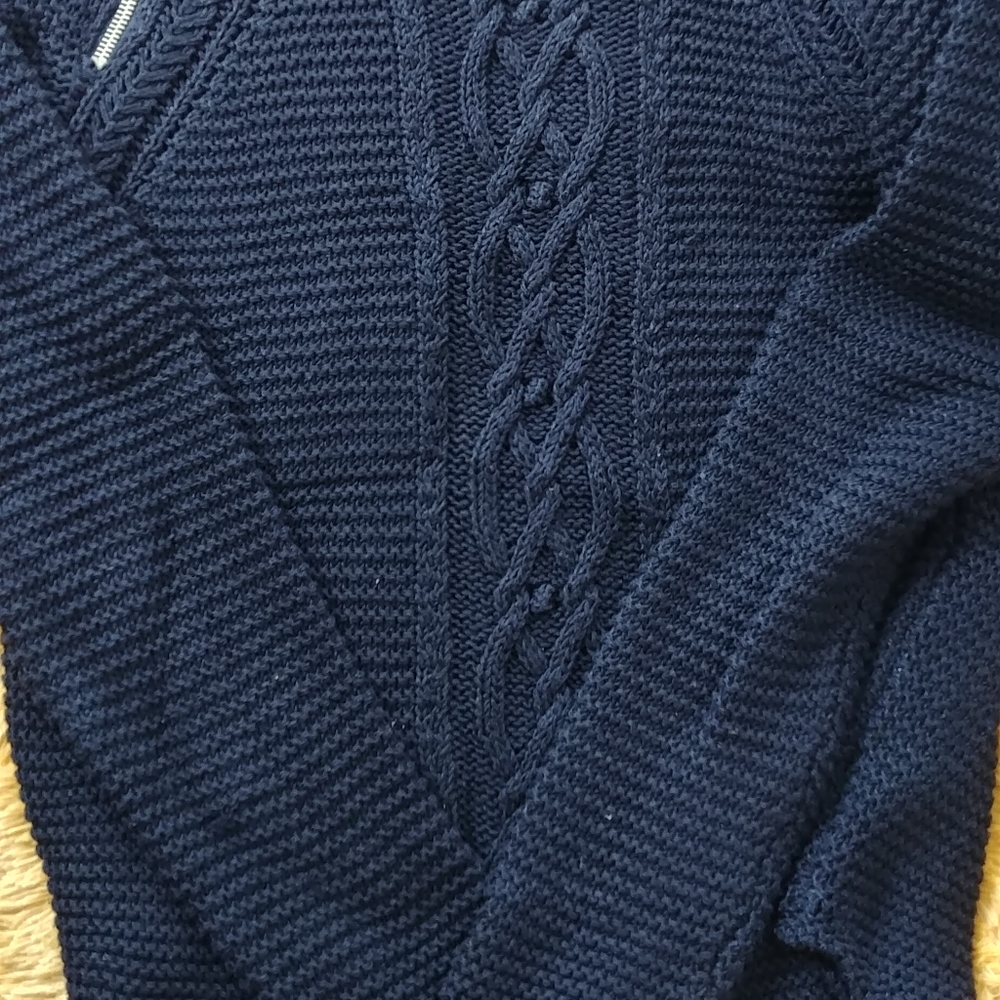 Sweater - Picture 3 of 7